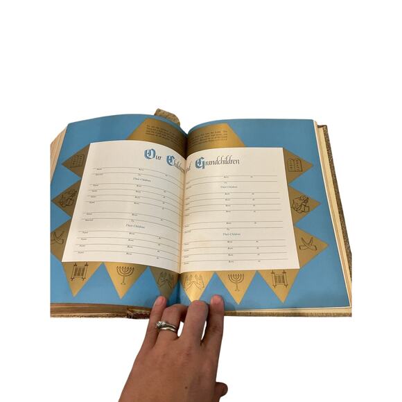 Vtg Holy Bible Torah Jewish Family 1957 Leonard S. Davidow MCM Gold Illustrated - Picture 8 of 16